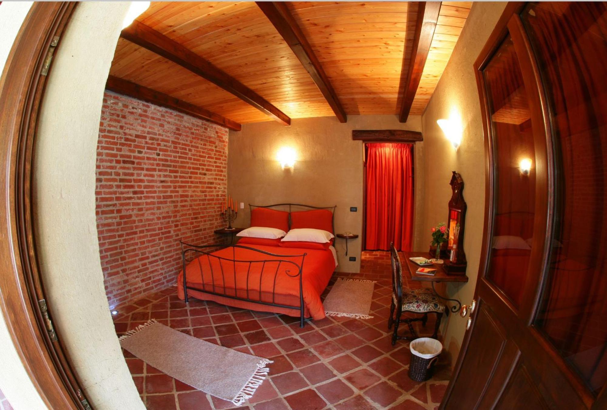 Le Soleil Villa Vigone Rum bild
